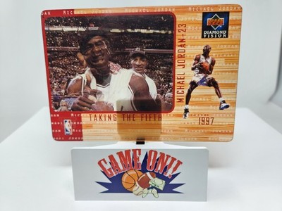 1997 Upper Deck Diamond Vision #4 Michael Jordan Highlight Reel Taking the Fifth