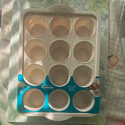 Trudeau Structure Silicone 12-Cup Muffin Pan Non-Stick White Confetti