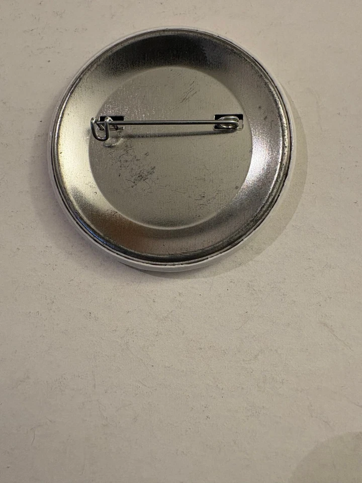 Mickey Mantle New York Yankees 2 1/8" Pin Pinback EX/MT to Near Mint Condition. - Image 2 of 2