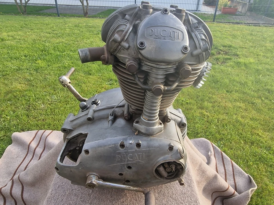 Ducati Motor 175 ccm - Bild 3 von 4