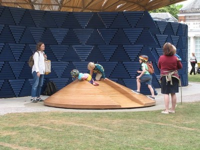 Foto A3 Serpentine Gallery Pavilion 2017, Kinderdia Kensington\/c2017