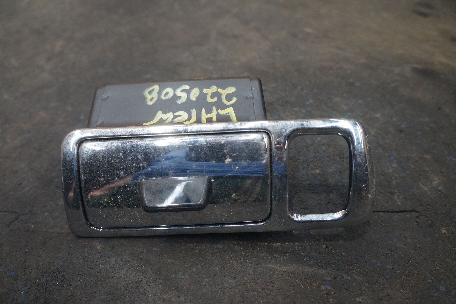 Rear Left Door Trim Panel Ashtray OEM Bentley Turbo R 1991
