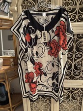 Relaxx brand floral-printed v-neck cover-up or tunic. Size Medium.