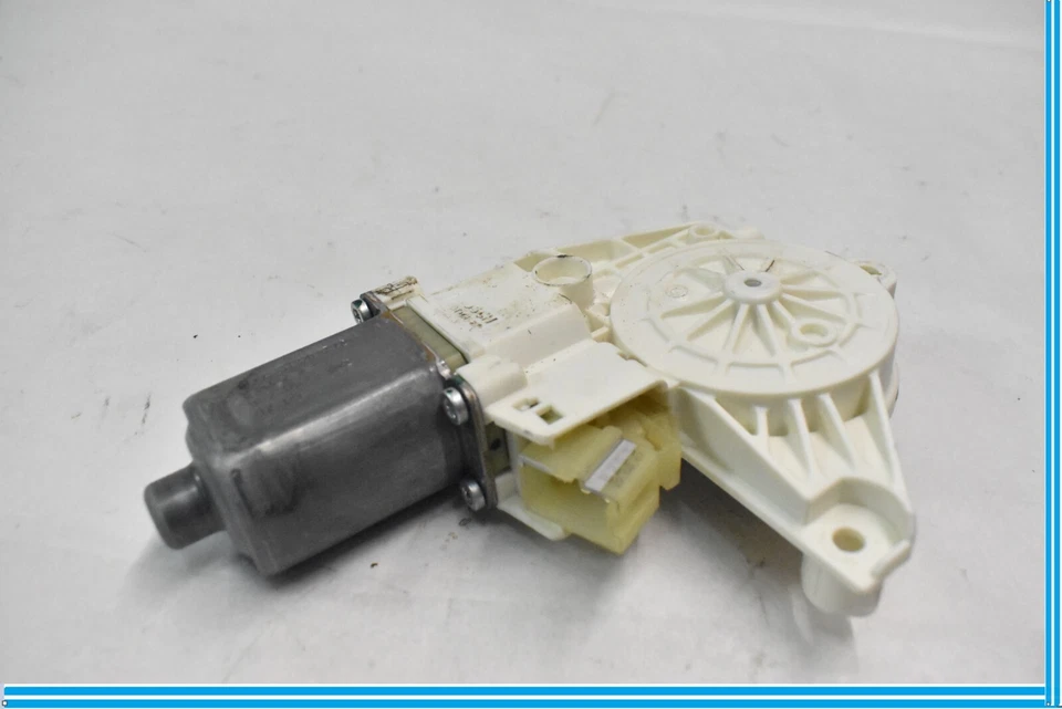 06-12 Mercedes W164 ML63 AMG R550 Front Left Side Window Regulator Motor OEM - Image 3 of 4
