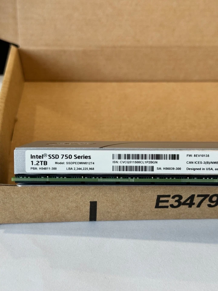 Intel SSDPEDMW012T4P 750 Series 1.2TB Internal NVME PCIe 3.0 w/out bracket - Image 3 of 4