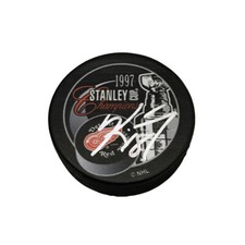 KIRK MALTBY Signed 1997 Stanley Cup Champions Puck - Detroit Red Wings