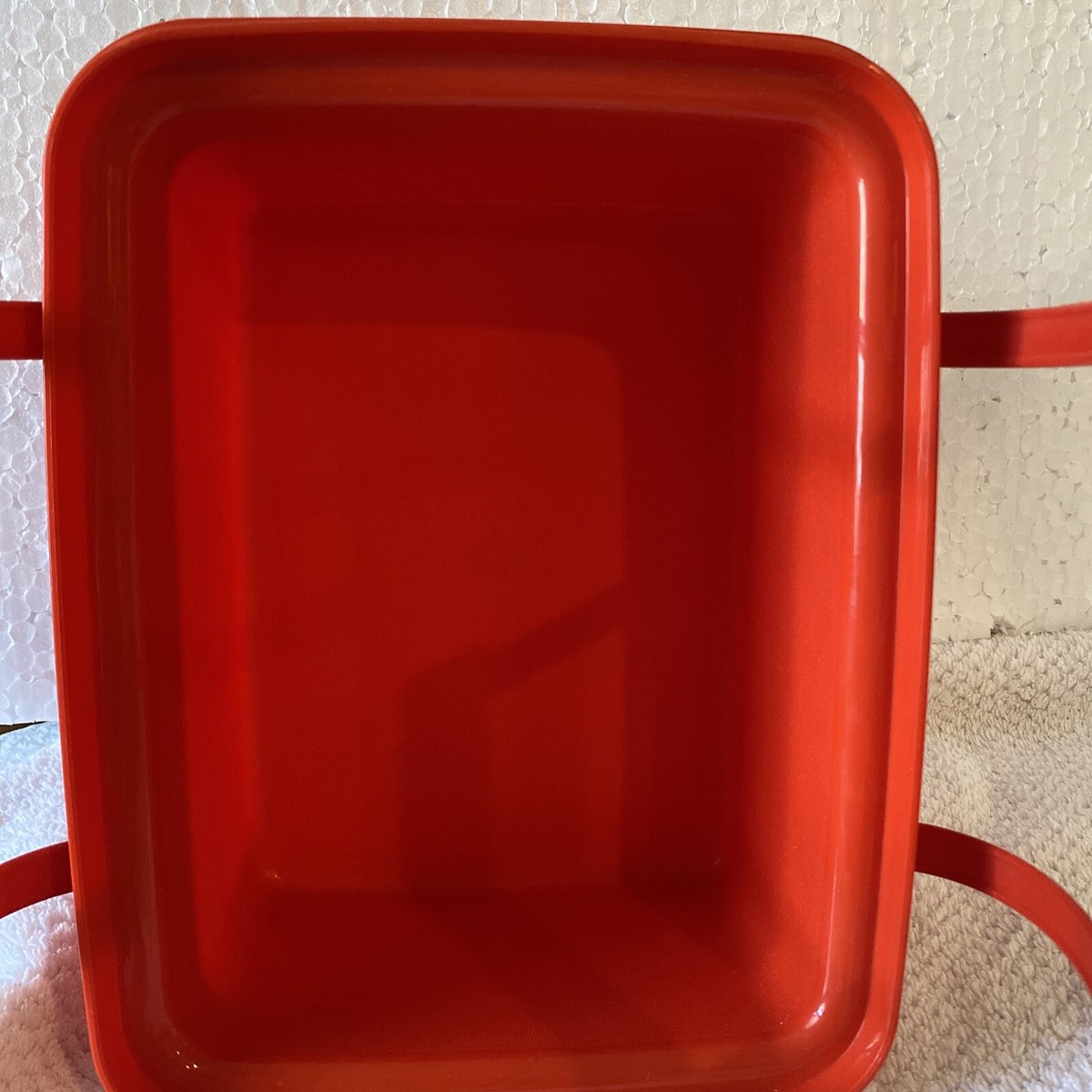 Vintage Tupperware Pack-n-Carry Ice Cream Container w/handle