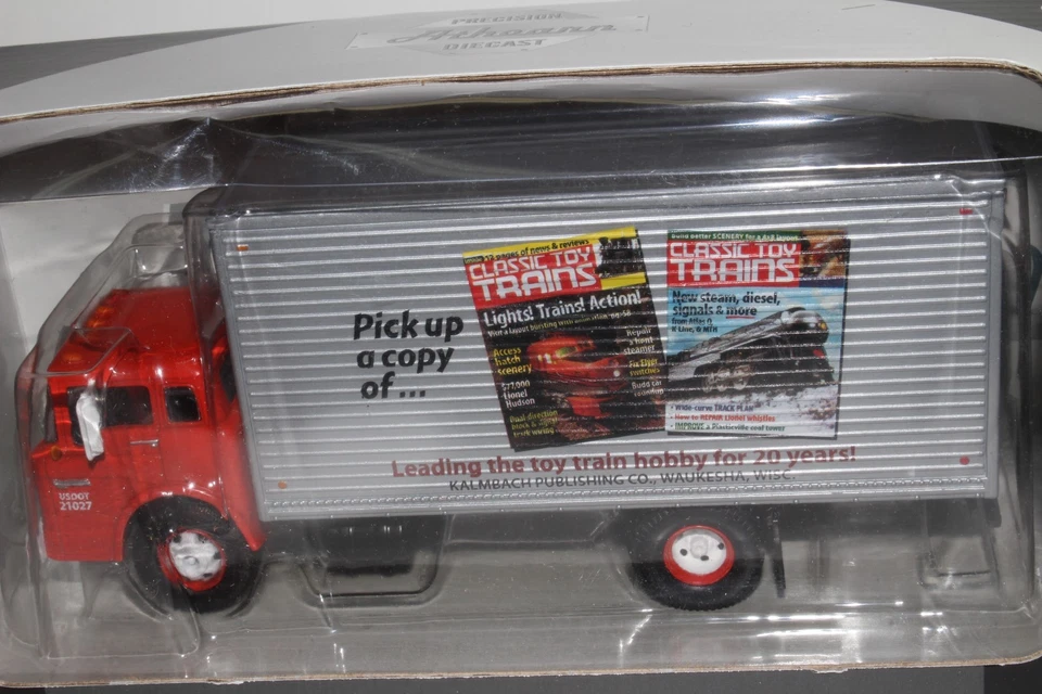 ATHEARN FORD C SERIES BOX VAN TRUCK, CLASSIC TOY TRAINS, O SCALE / 1:50, #2 - Image 2 of 4