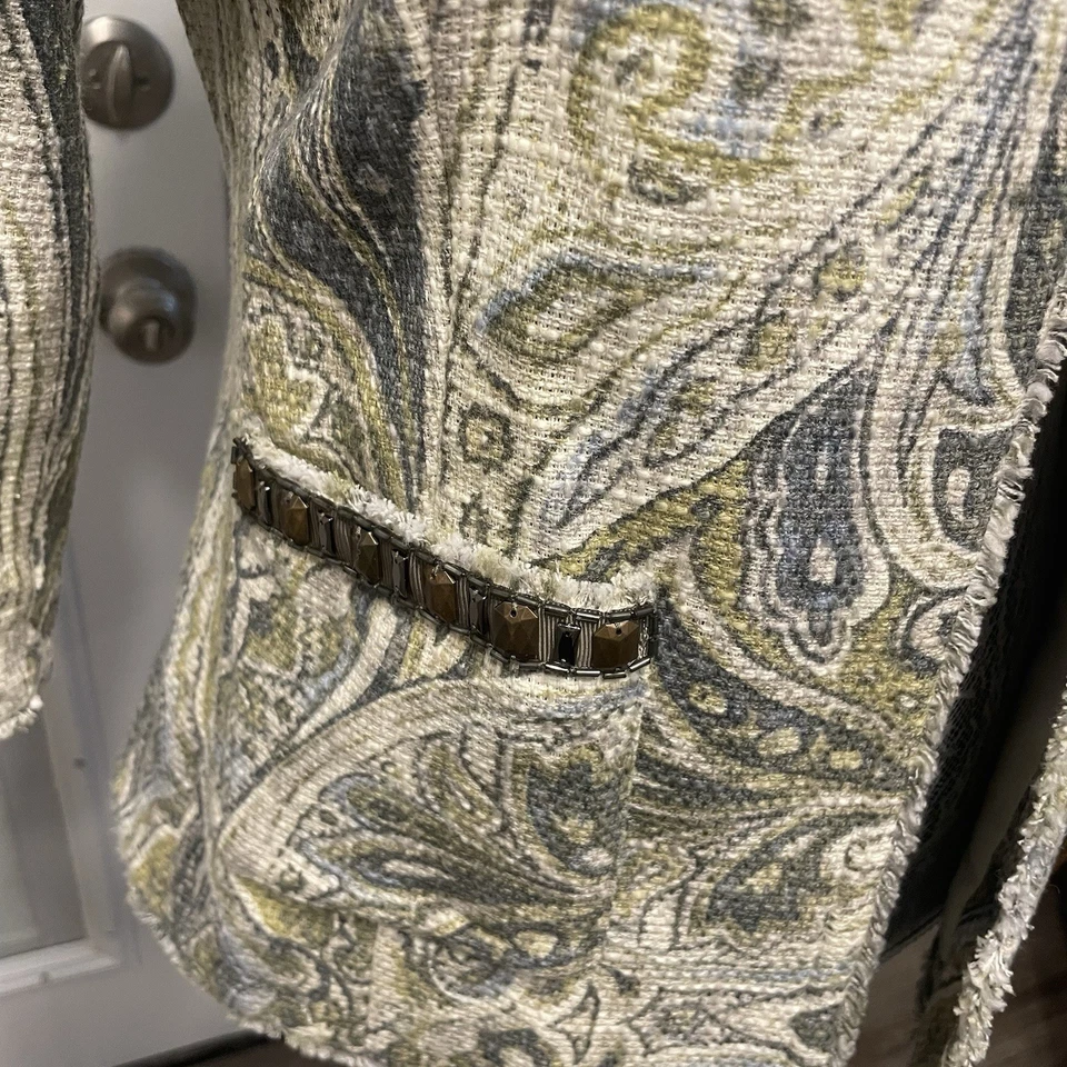 NUEVO CON ETIQUETAS $149 Chaqueta Chico's Heritage Tweed Embellecida Crema/Verde Cachemira Talla 0/S Foto 2 de 4