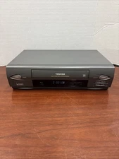 Toshiba M-655 VHS VCR Player Recorder 4 Head No Remote ***Tested