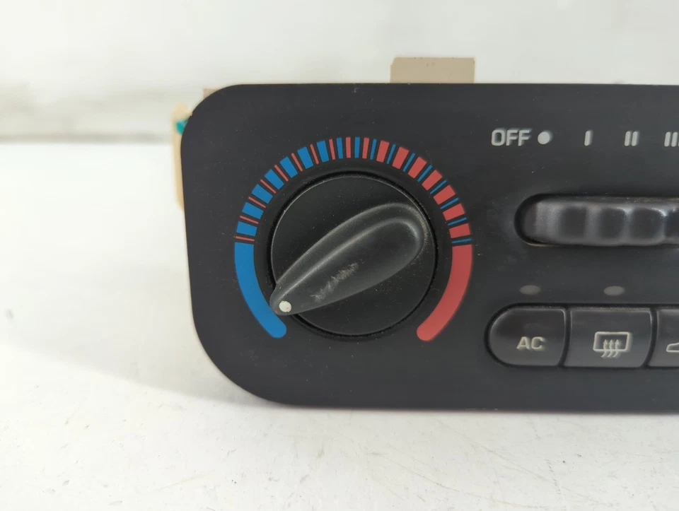 Saturn L100 2001-2002 calefacción climatización EPSN4 Foto 3 de 4