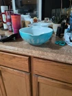 Pyrex Bowl Read!  Has Small Sliver Chip On Rim