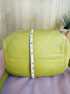 Vintage COACH leather Belted Pouch Crossbody Bucket Bag Soho  display picture 1