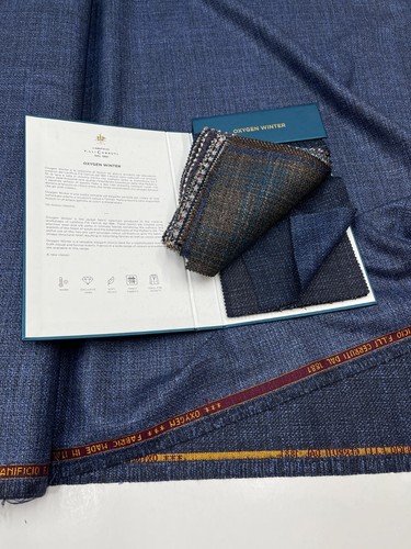 CERRUTI OXYGEN Navy Blue Wool Silk Jacketing Fabric Textured woven ITALY 2.17m - Picture 10 of 14