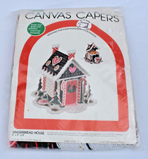 Leisure Arts - Canvas Capers - GINGERBREAD HOUSE - 421