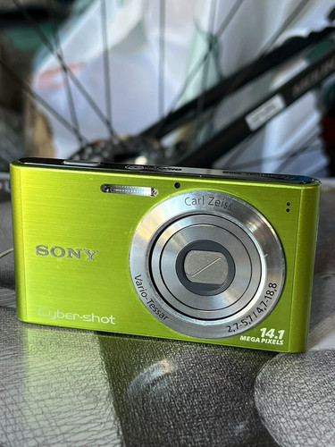 Sony Cyber-shot DSC-W320 green Digital Camera 14.1MP 4x Optical Zoom English