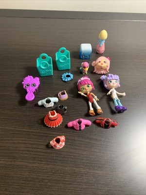 SHOPKINS Lot of 16 Outfits  Molly Mops & Queenie Hearts