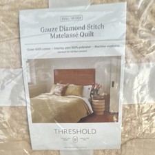 Threshold Full/Queen Beige Diamond Stitch Mat...