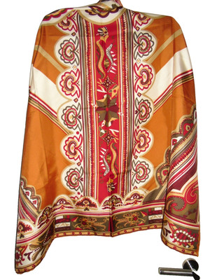 CODELLO Damen Seidentuch exquisit Puszta Retro Csardas Motiv 85x87cm