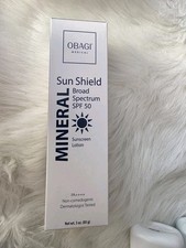 Obagi Sun Shield Hypoallergenic Mineral Sunscreen  SPF 50 Cosmetic Bag
