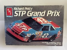 AMT ERTL Richard Petty STP Grand Prix 1/25 Model Kit Open Box S4