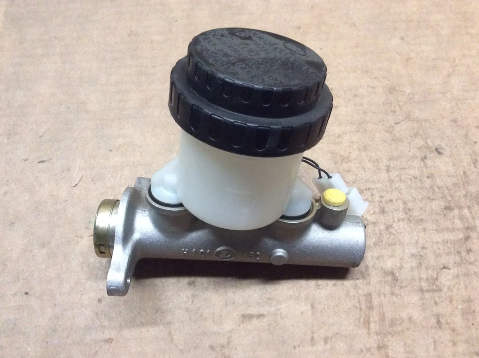 Cilindro maestro de freno ARI 83-04208 NUEVO Foto 3 de 4