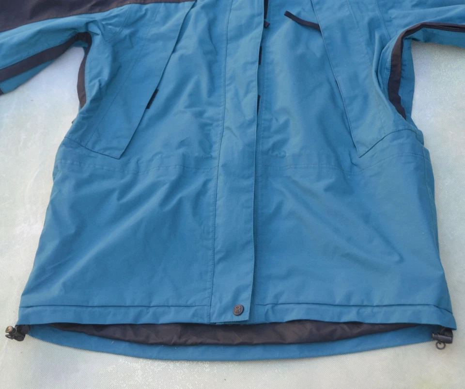 Chaqueta Mountain Hardwear Talla Juvenil Pequeña (8). Foto 3 de 4