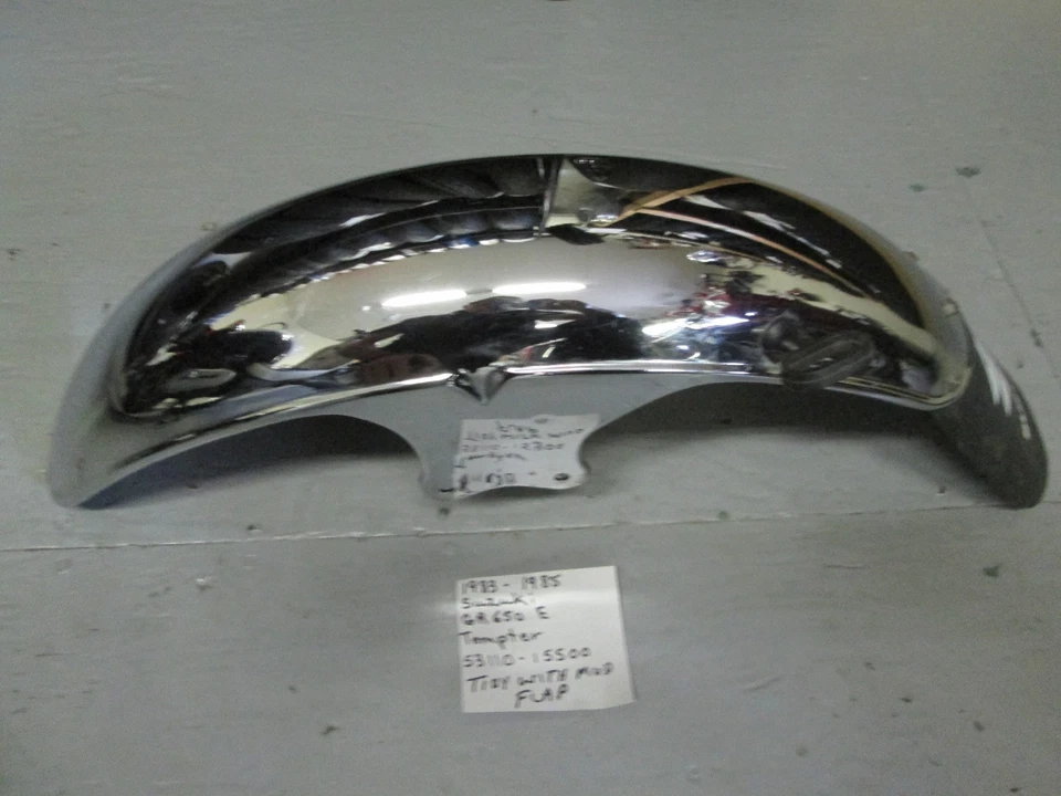 Guardabarros delantero con guardabarros Suzuki GR-650 Tempter # 53110-15500 Foto 4 de 4