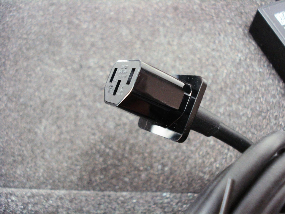 NEW 6' Cable Power Cord for Apple Mac Pro Late 2013 A1481 - Image 3 of 4