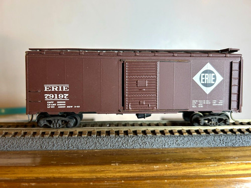 Coche de caja ATHEARN/Metal #A-113 Erie 40' AAR #79197 con Kadees H.O. 1:87 | Zustand: Used