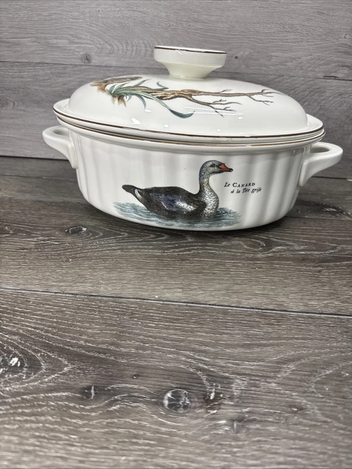 Villeroy & Boch Vilbofour Paradiso Oven to Table Porcelain 4 Qt Lidded Casserole - Image 4 of 4