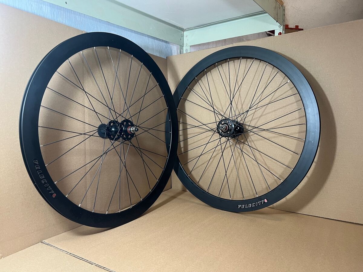 Velocity B43 Track Wheelset BLACK Fixed Gear Flip-Flop High Velocity B43 Track Wheelset BLACK Fixed Gear Flip-Flop High