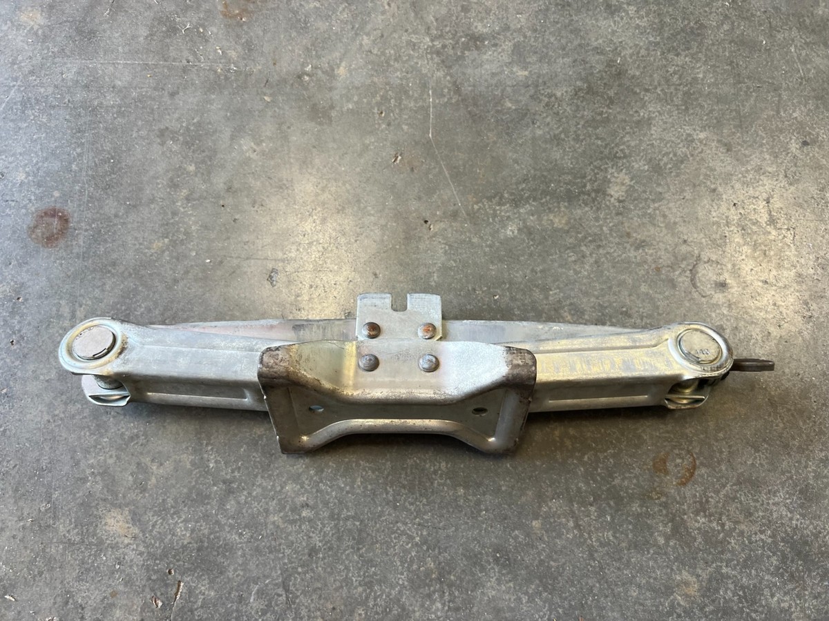 2003 2004 2005 Nissan 350z Coupe Spare Tire Jack Tool OEM 5543 | eBay