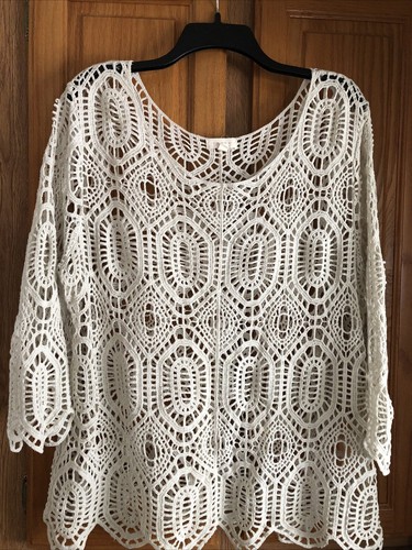 ADIVA Woman’s 2X Crocheted 3/4 Slv Scoop Neck Pullover MeshTop W/ Scallop Edge