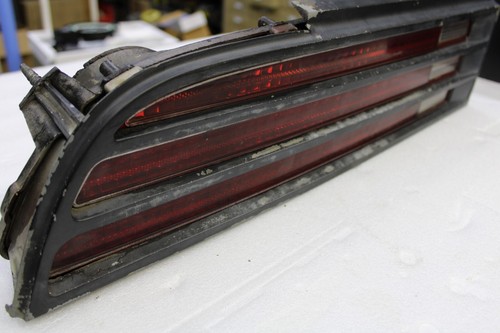 Conjunto de luces traseras PONTIAC FIREBIRD TRANS AM SKYBIRD Izquierda 74 75 76 77 78 - Imagen 2 de 10