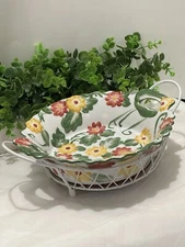 Temp-tations By Tara Casserole Dish Floral Embroidery Round 10” Ovenware W/Rack
