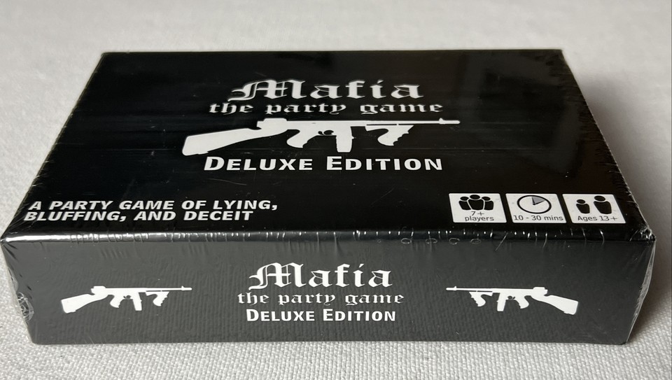 mafia-the-party-game-deluxe-edition-bonus-zombie-expansion-new-in