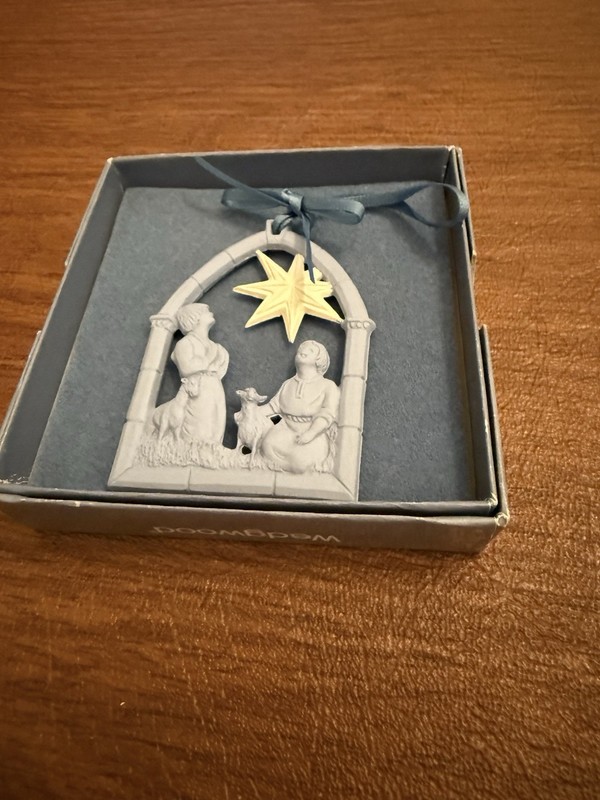 Wedgwood Blue Jasper Nativity Ornament With Box. 2-14529-1001