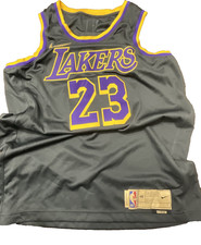 LeBron James Los Angeles Lakers Jersey  23 Size L 48 