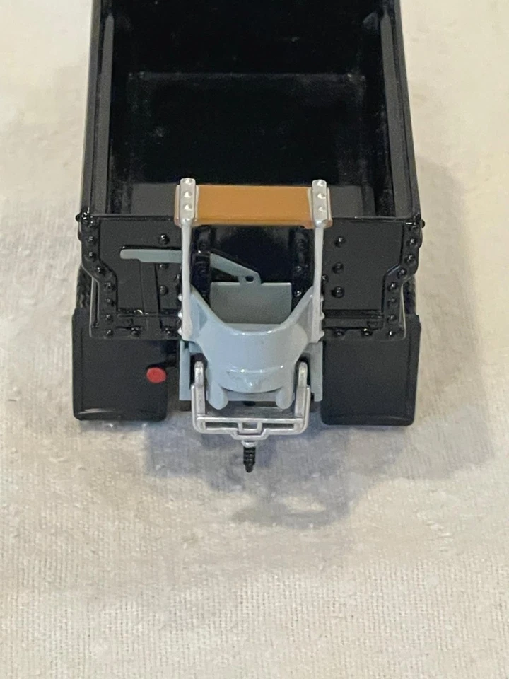 Matchbox Collectibles Models of Yesteryear 1948 GMC Dump Truck US Steel YYM36836 - Image 4 of 4