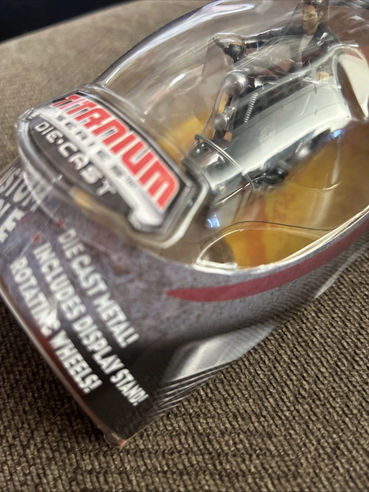 Indiana Jones Mutts Custom Motorcycle Die Cast Metal Titanium Series 2008 New - Image 4 of 4