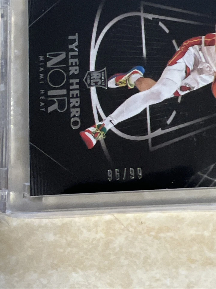 Tyler Herro Noir /99 Rookie 🔥🏀 Heat NBA - Image 2 of 4