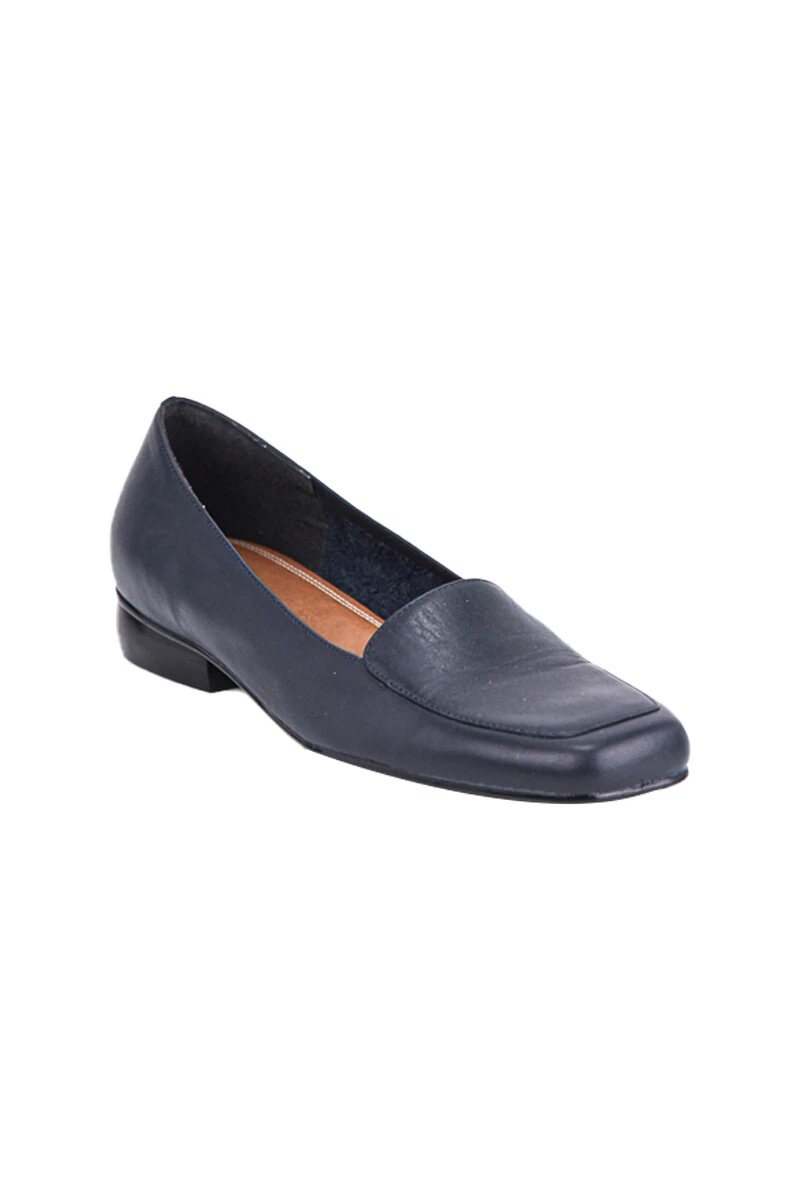 Naturalizer navy flats sales
