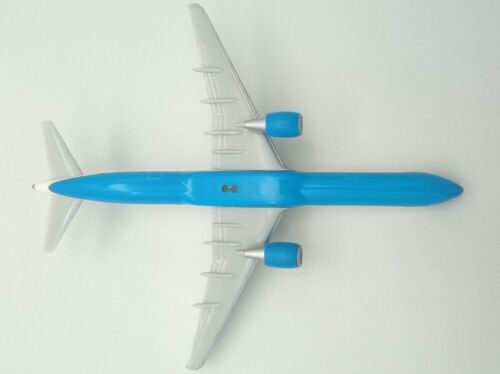 New! PPC 223090 USAF Boeing C-32A (757-200) "Air Force One" 90016 - 1:200 model - Picture 3 of 3
