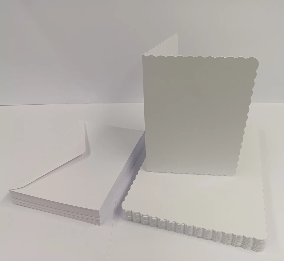 STELLA CRAFTS 50 x 5" x 7" Scalloped White Blank Cards (250gsm) & Envelopes - Pre-Creased