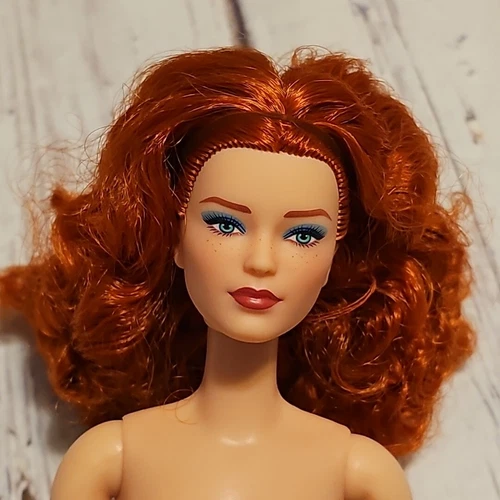 BARBIE Made to Move LOOKS #13 Doll RED WAVY HAIR Nude Freckles VICTORIA
