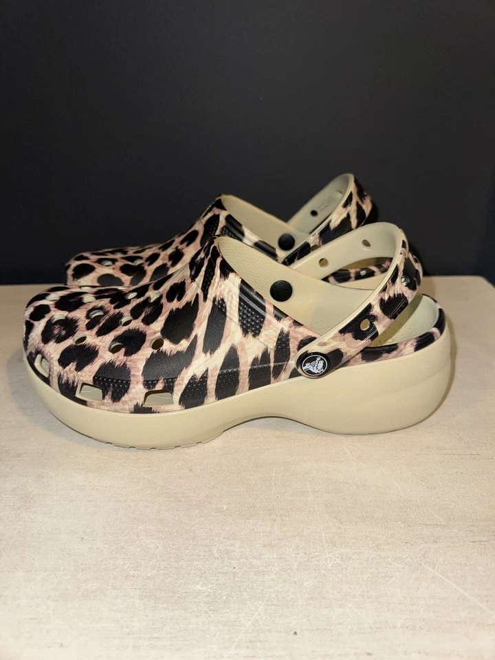 Zueco CROCS Mujer CLÁSICO PLATAFORMA ANIMAL REMIX 207844-2Y4 EE. UU. Talla 10 Foto 3 de 4