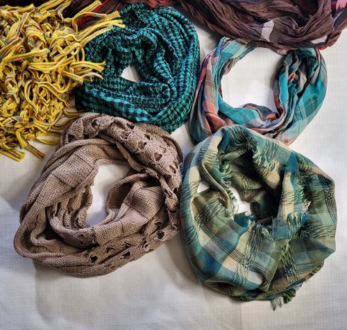 Lot 12 Scarves Infinity Wraps Plaid Leopard Green Gray Brown Yellow Boho Holiday - Picture 3 of 24