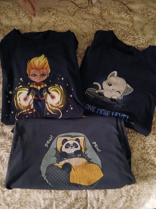 LOT OF 3 ADULT SM GAMER AND AVENGER TEES