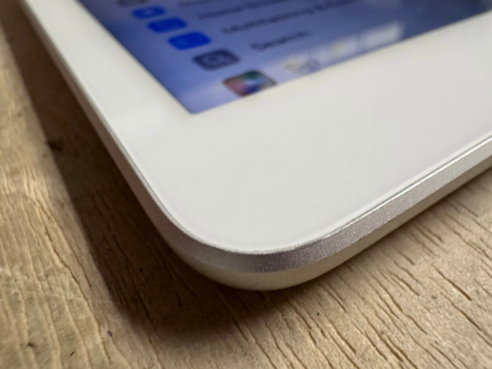 Apple iPad (8.ª generación) 32 GB, Wi-Fi + 4G, 10,2 pulgadas - plateado ID111125E Foto 4 de 4